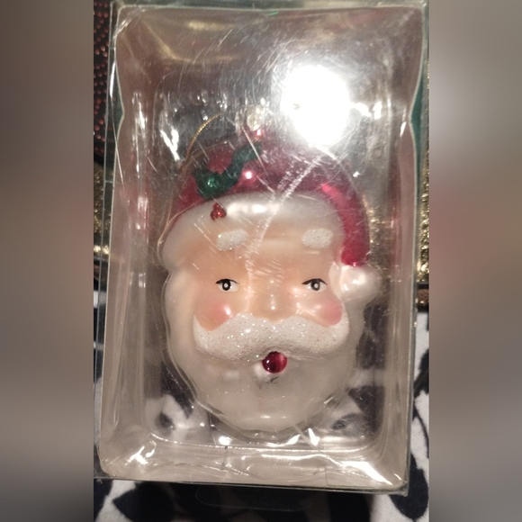 Kurt S. Adler Medallion Collection Santa Ornament - Picture 1 of 5